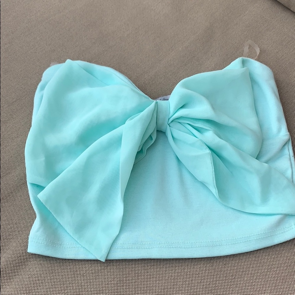 Adorable mint bow crop top